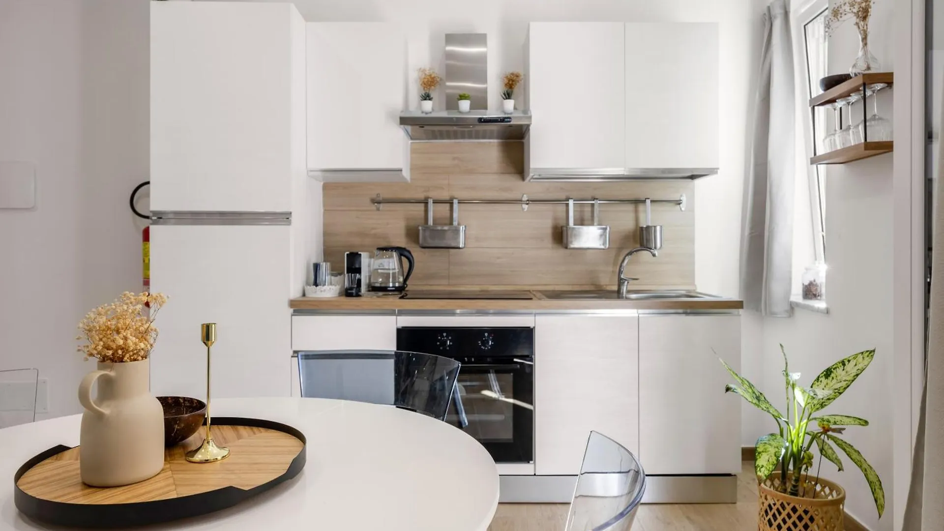 Dream Holidays - Apartments Palermo 0*,