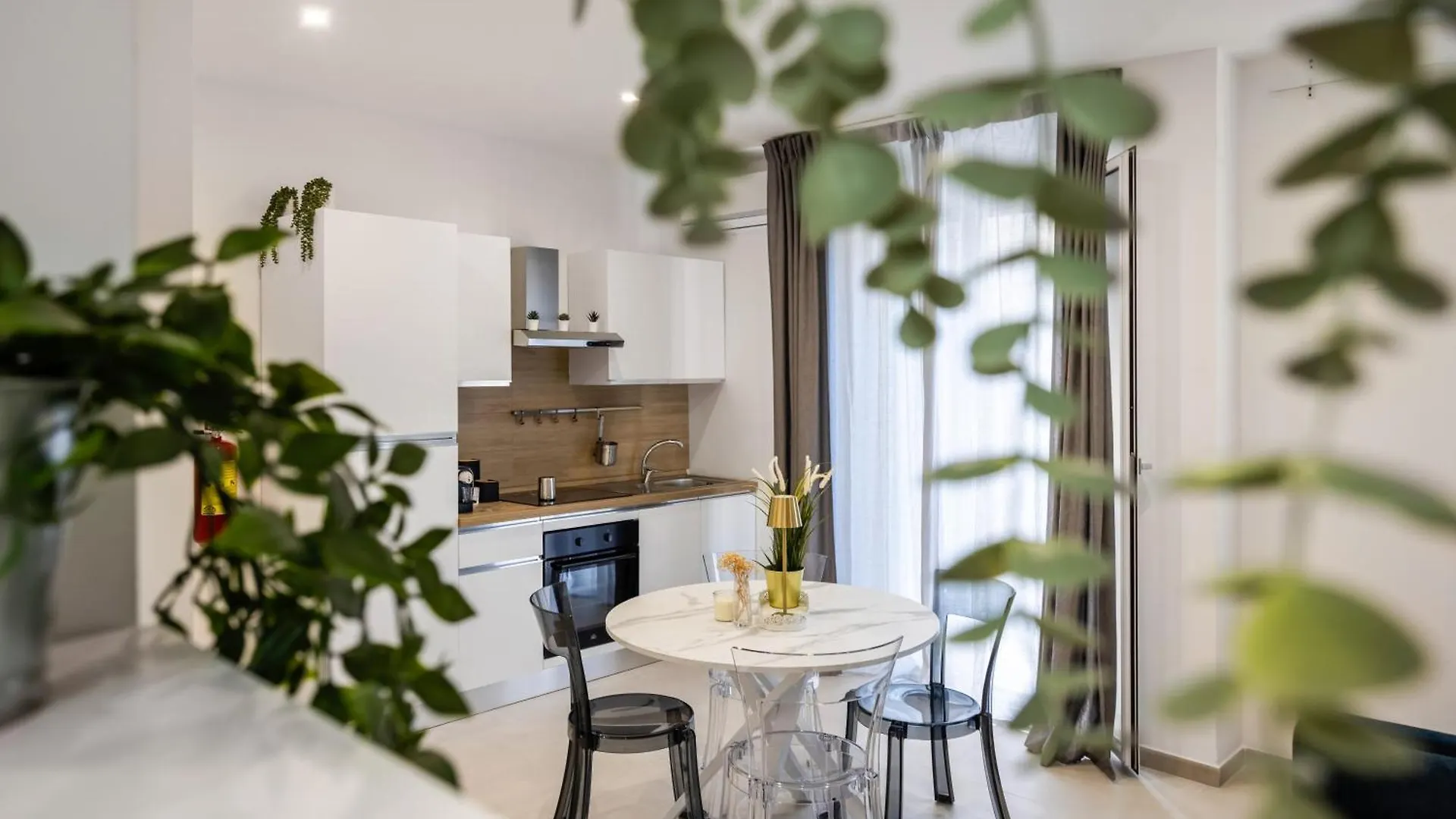 Dream Holidays - Apartments Palermo 0*,